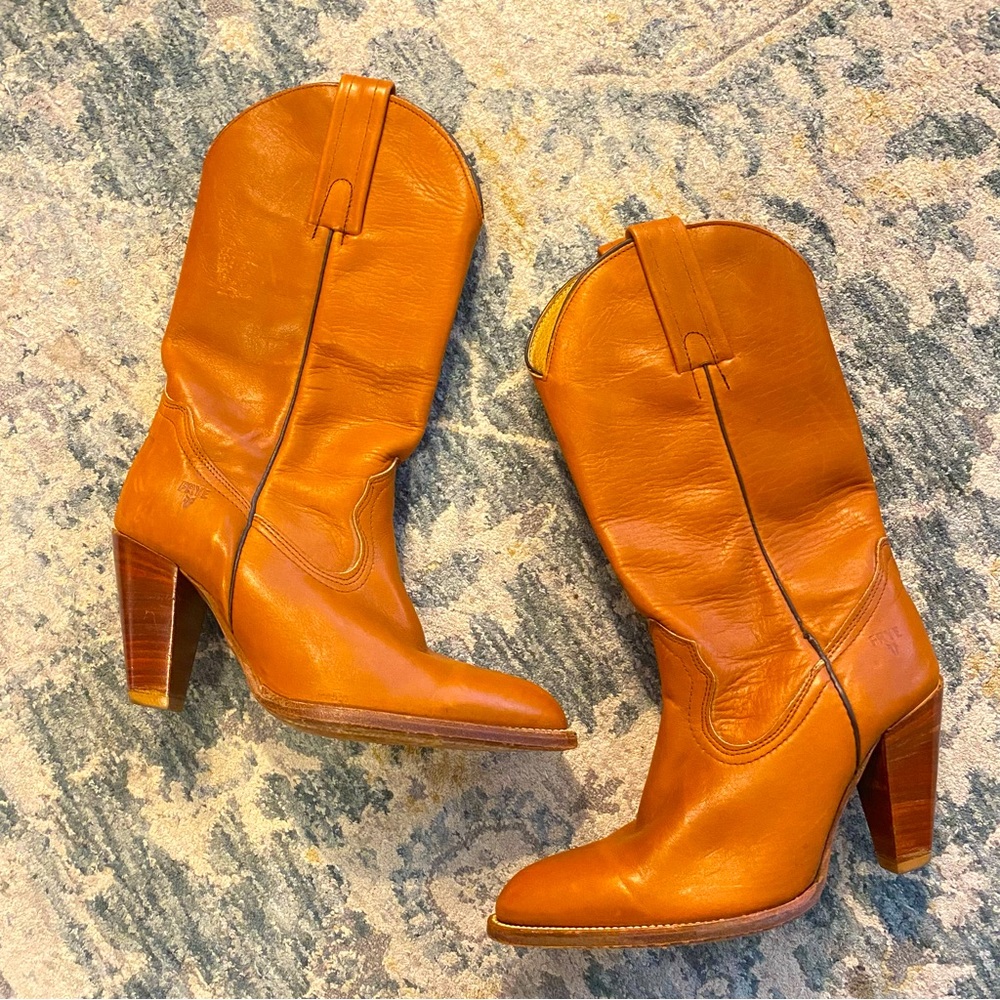 Vintage FRYE BOOTS Leather Western Cowgirl Western Boots Cognac Stacked Heel